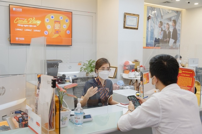 SHB 4 năm liên tiếp trong Top 50 doanh nghiệp tăng trưởng xuất sắc nhất Việt Nam