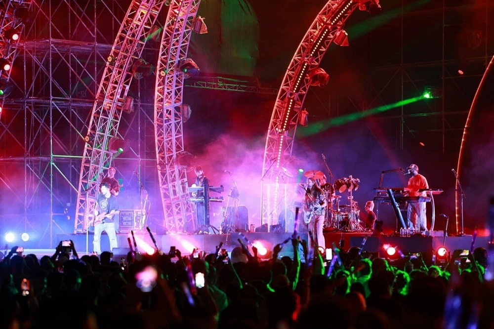 Maroon 5 khiến khán giả 8Wonder Winter Festival phát cuồng với loạt hit 'siêu đỉnh' 1