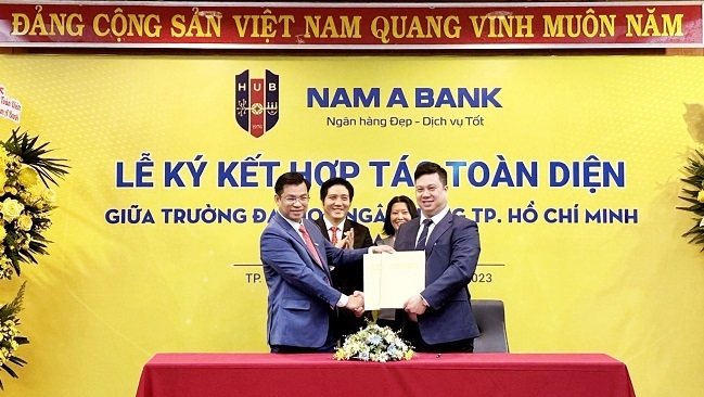 Nam A Bank hợp tác toàn diện cùng Đại học Ngân hàng TP.HCM
