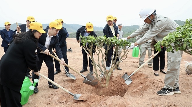 Phát động trồng cây phủ xanh 16 ha dự án sân golf tại tỉnh Phú Thọ 2