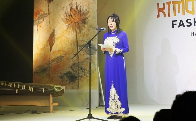 Cùng thưởng thức những sắc màu văn hóa ấn tượng tại Kimono – Aodai Fashion Show