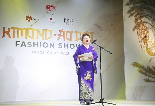 Cùng thưởng thức những sắc màu văn hóa ấn tượng tại Kimono – Aodai Fashion Show 1