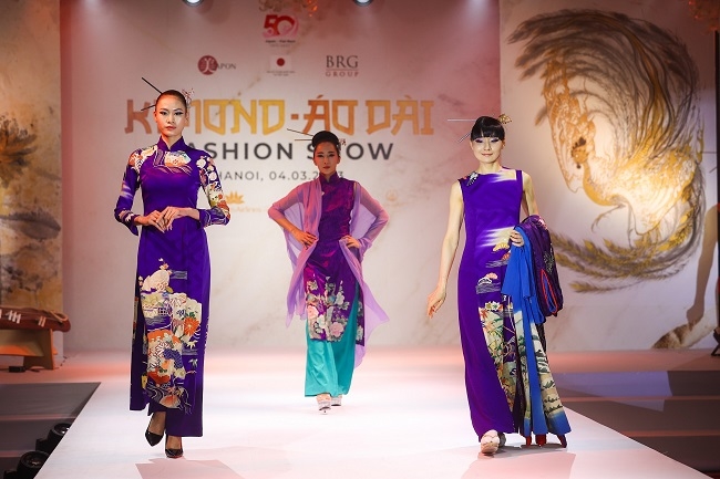 Cùng thưởng thức những sắc màu văn hóa ấn tượng tại Kimono – Aodai Fashion Show 7