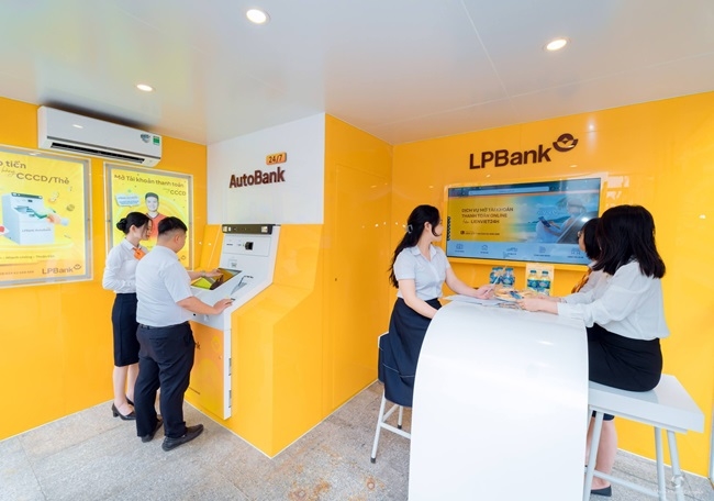 LPBank mở rộng hệ thống ngân hàng tự động AutoBank trên toàn quốc 1