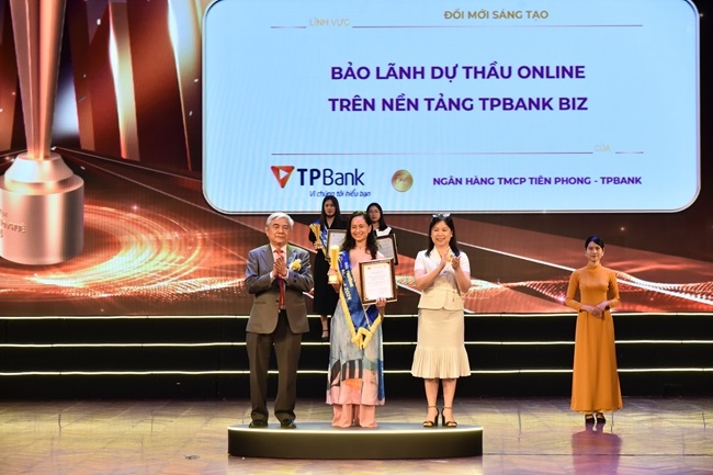 Ba hạng mục danh giá gọi tên TPBank tại lễ vinh danh và trao giải thưởng Sao Khuê 2024 2