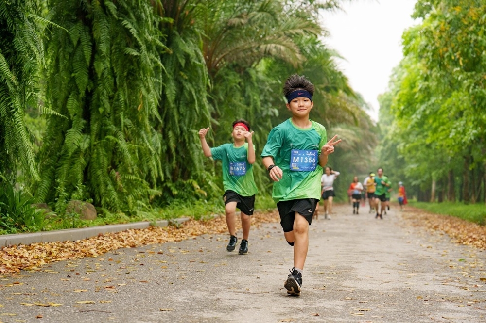 Dàn elite và gần 4000 vận động viên đổ bộ Ecopark Marathon 2024 3