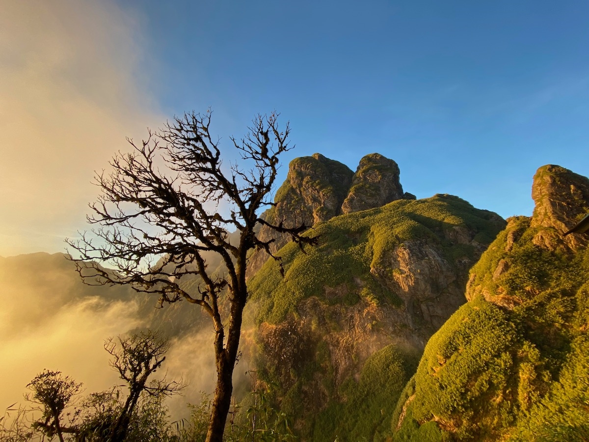 Những cung leo núi đẹp nhất Việt Nam 11