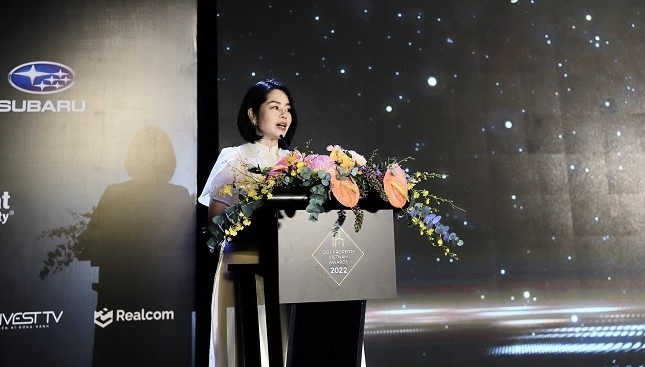 Mrs Bella Trần - CEO Hoacom Media chia sẻ tại Lễ trao giải DOT Property Vietnam Awards 2022