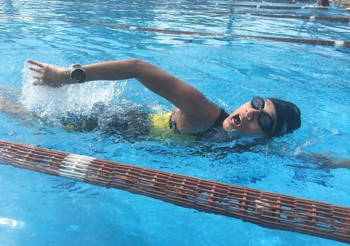 Cô gái bơi 31 km mừng sinh nhật 31 tuổi