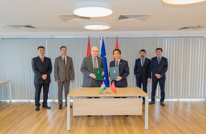 Tập đoàn Xây dựng Hòa Bình ký kết hợp tác với đối tác Hungary