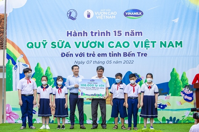 Vinamilk khởi động hành trình năm thứ 15 của Quỹ sữa Vươn cao việt Nam tại nhiều địa phương