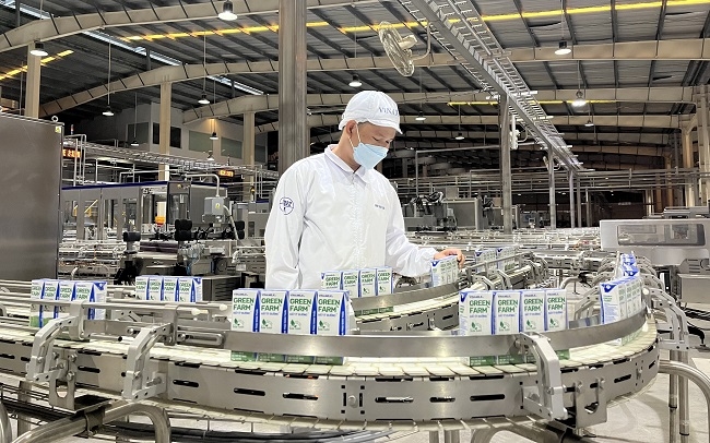 Vinamilk có sản phẩm sữa tươi đầu tiên trên thế giới được chứng nhận từ tổ chức Clean Label Project của Mỹ 10